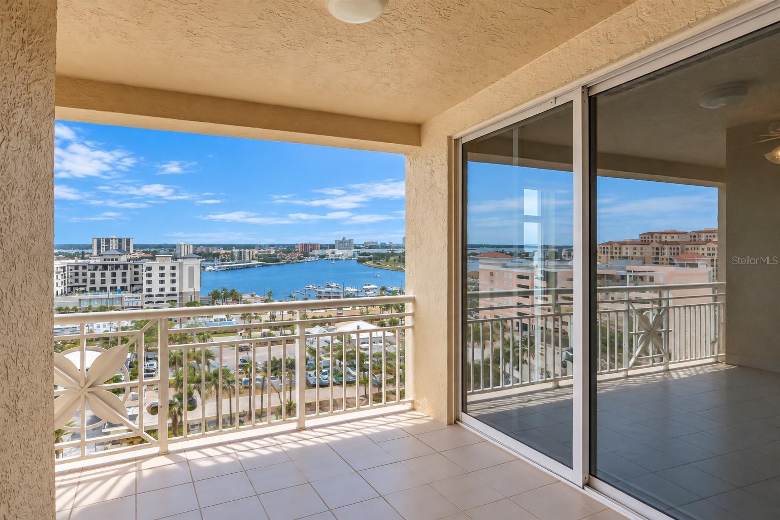 10 PAPAYA STREET, #1006, Clearwater, FL 33767