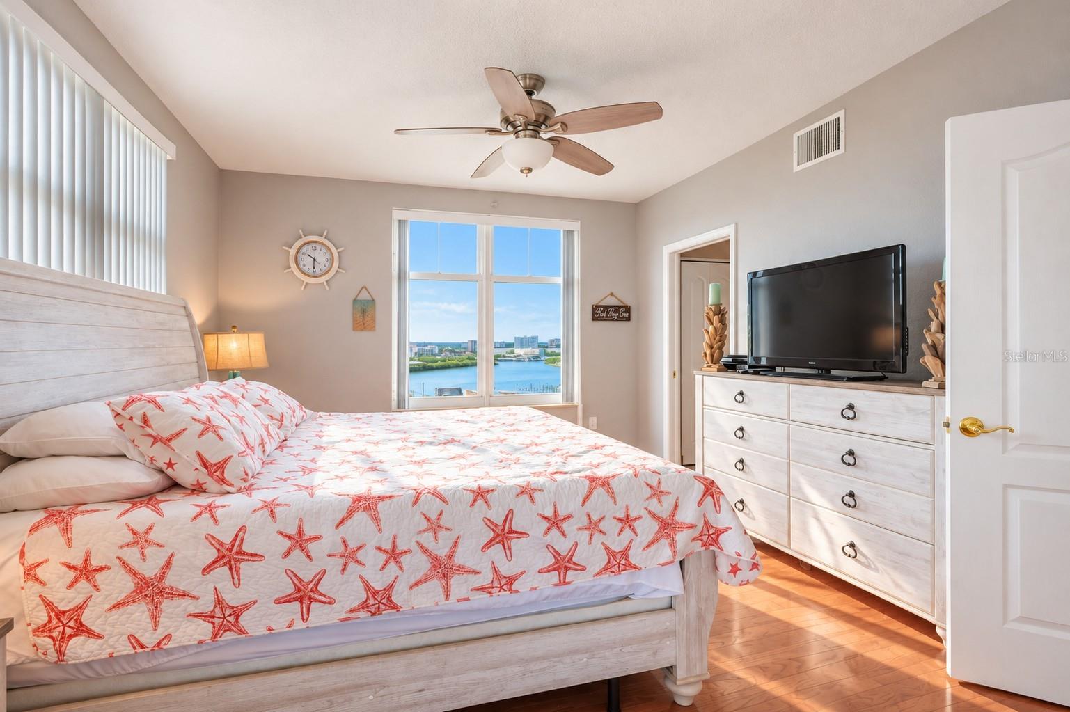 10 PAPAYA STREET, #1006, Clearwater, FL 33767