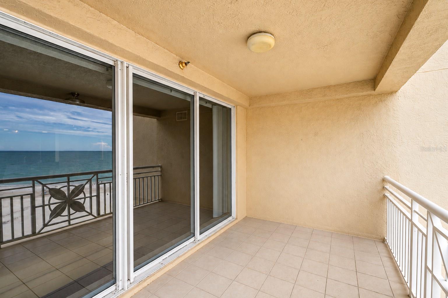 10 PAPAYA STREET, #1006, Clearwater, FL 33767