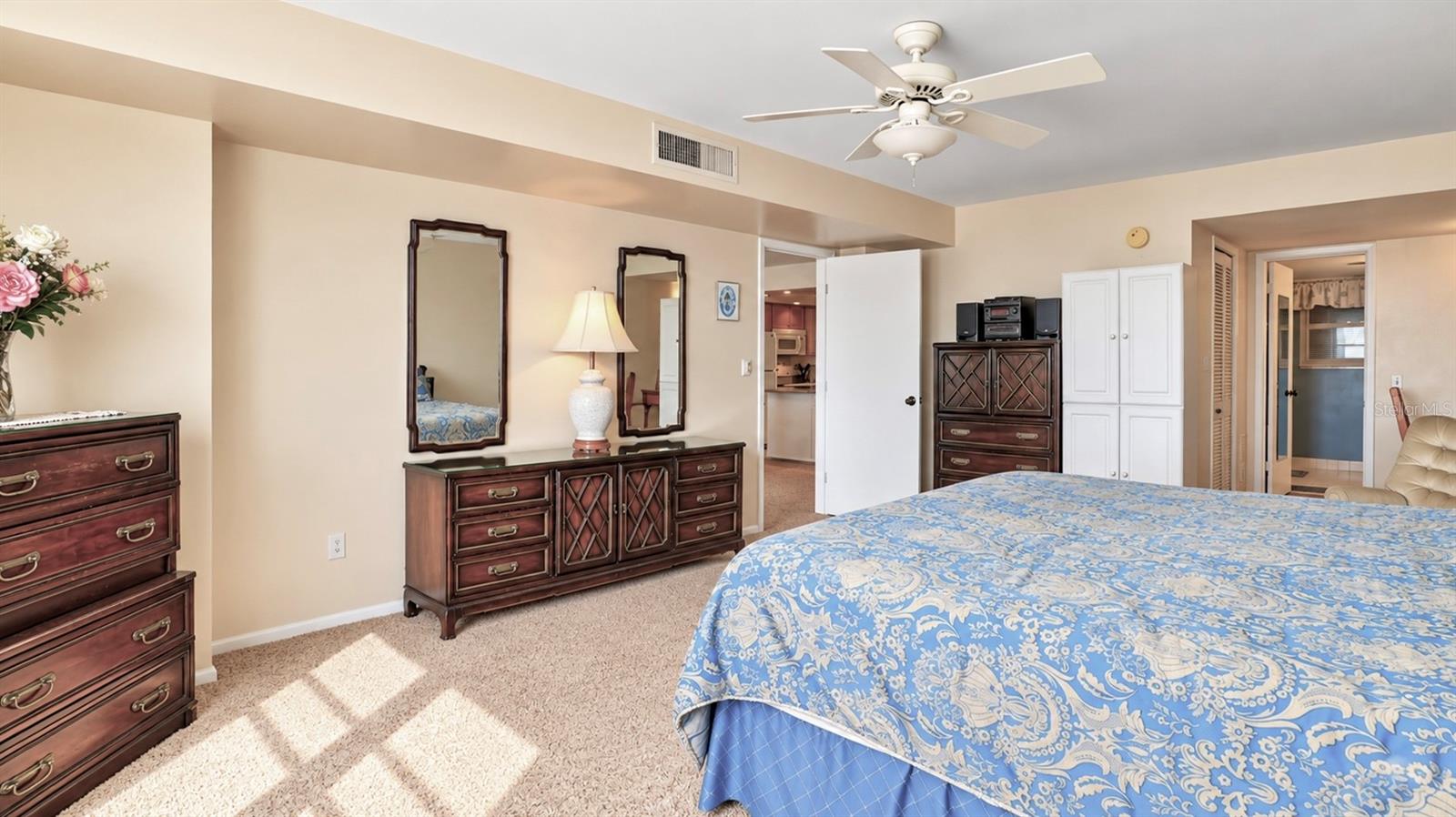 5200 BRITTANY DRIVE S, #606, St Petersburg, FL 33715