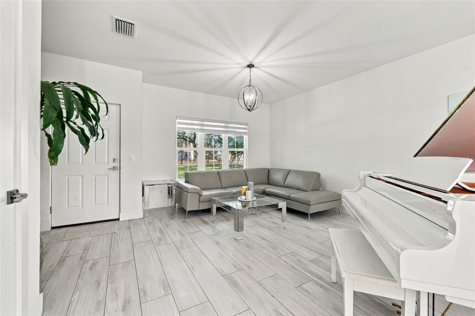 1123 DOUGLAS AVENUE, Dunedin, FL 34698
