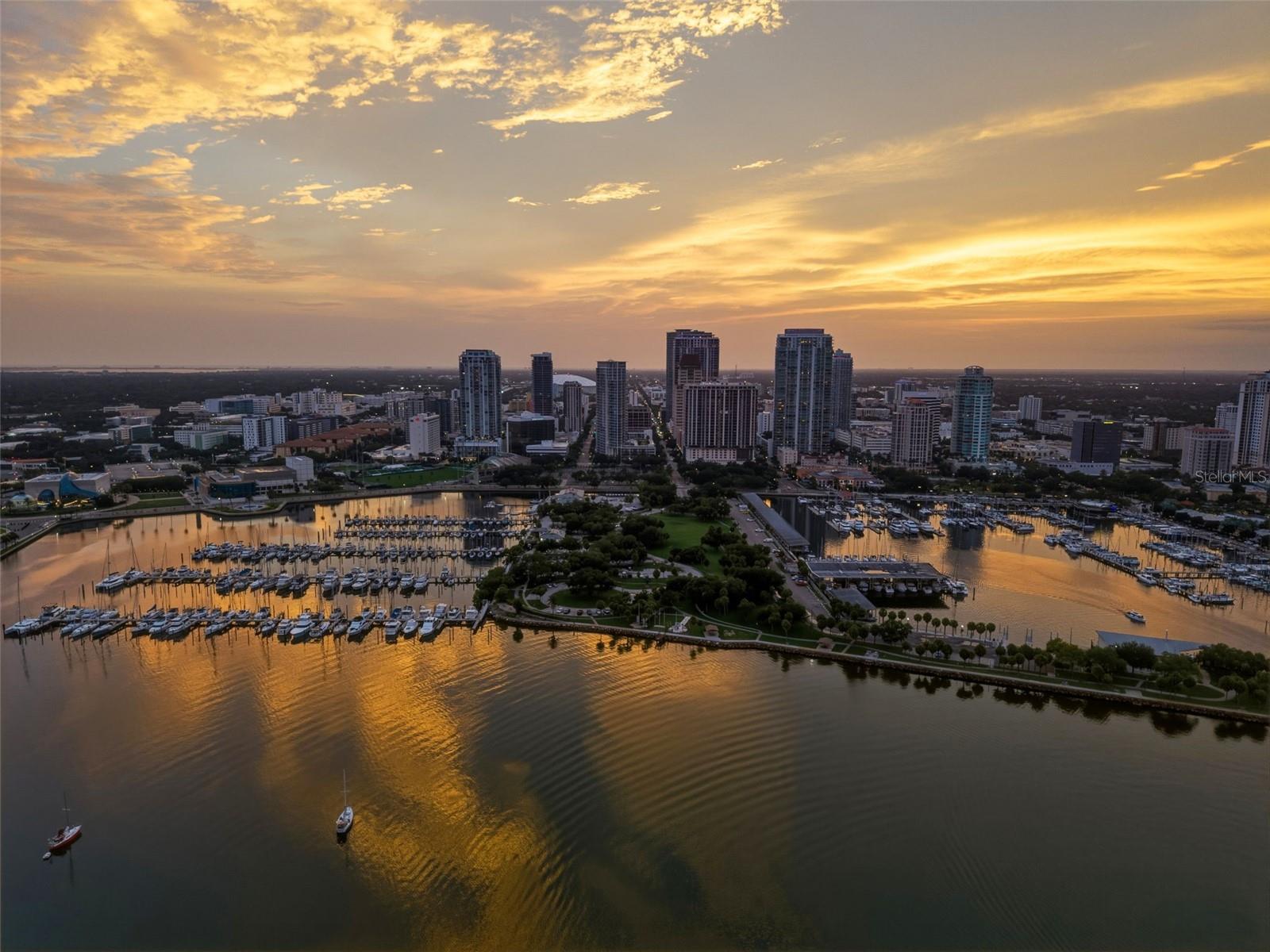 1 BEACH DRIVE SE, #2712, St Petersburg, FL 33701