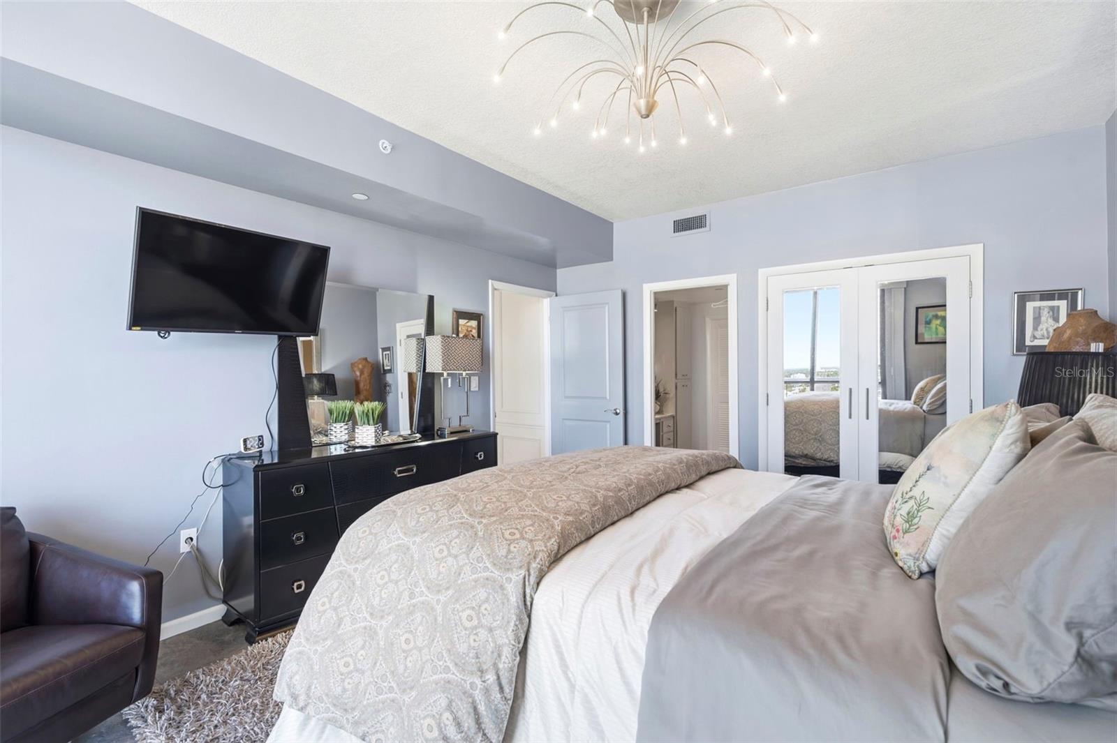 1 BEACH DRIVE SE, #2712, St Petersburg, FL 33701