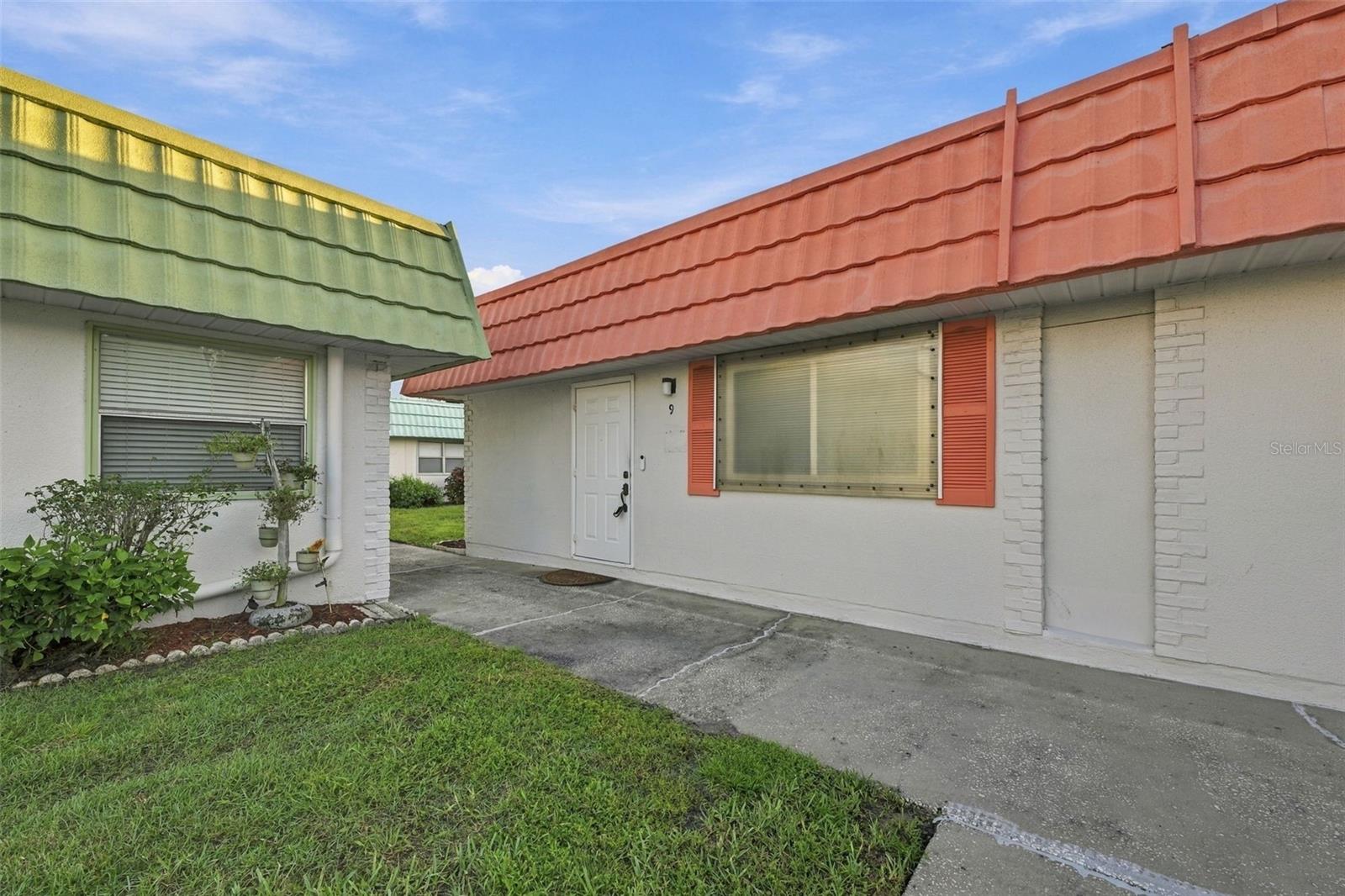 1802 BEDFORD LANE, #9, Sun City Center, FL 33573 1802 BEDFORD LANE, #9, Sun City Center, FL 33573