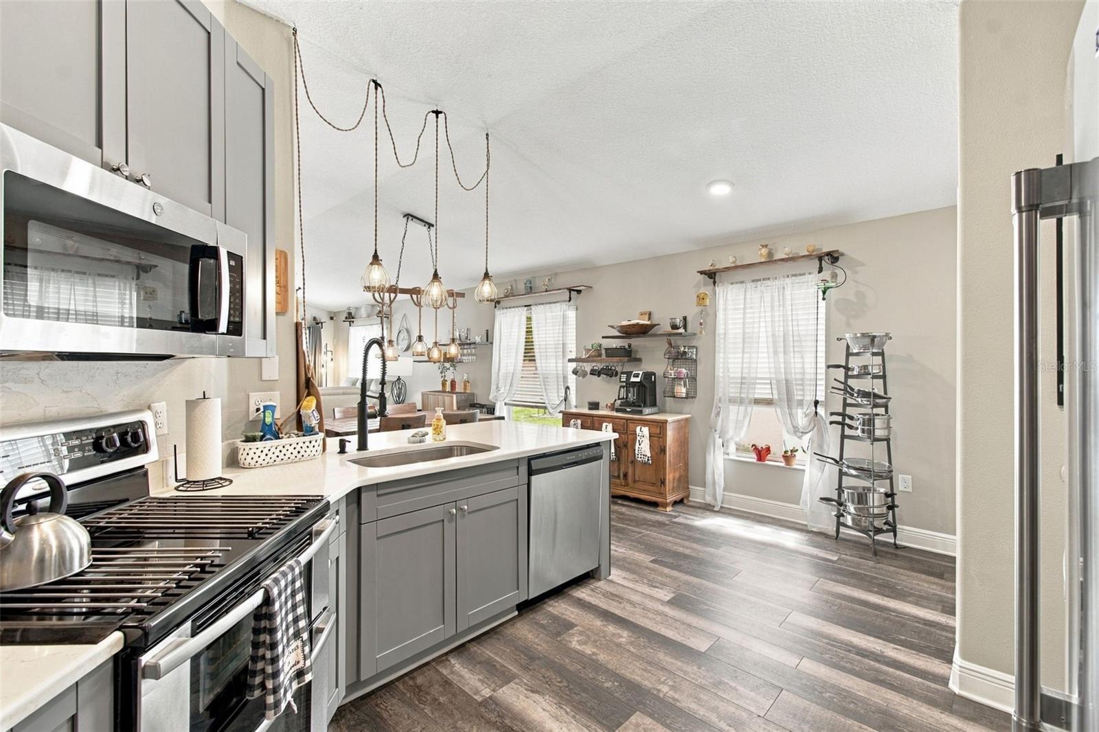 15412 QUAIL WOODS PLACE, Ruskin, FL 33573