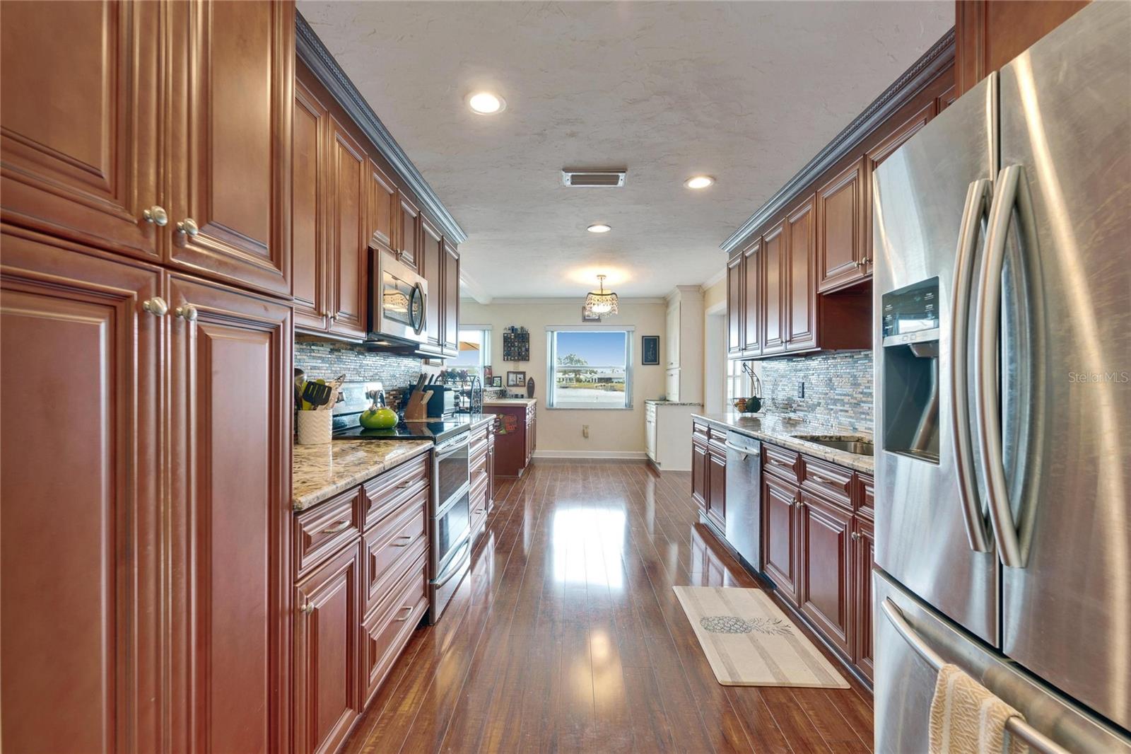 1710 NEW BEDFORD DRIVE, Sun City Center, FL 33573