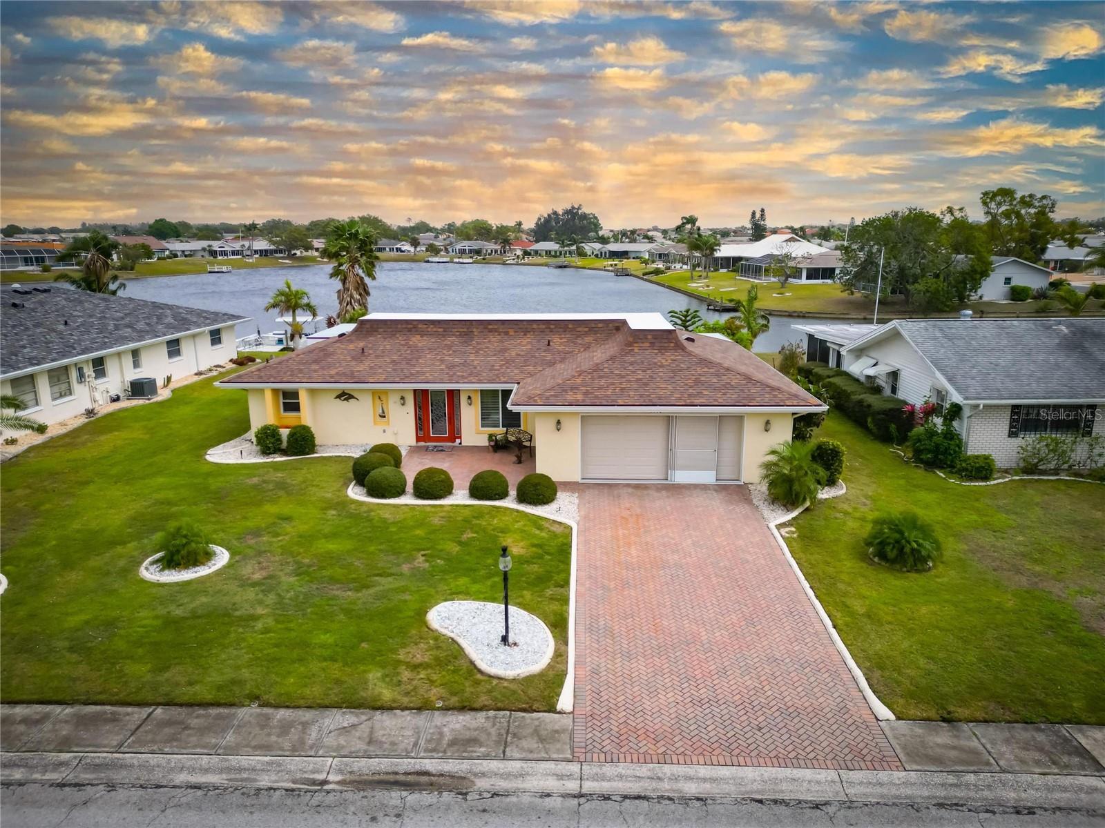 1710 NEW BEDFORD DRIVE, Sun City Center, FL 33573