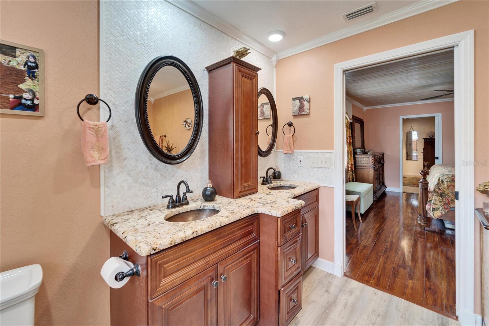 1710 NEW BEDFORD DRIVE, Sun City Center, FL 33573