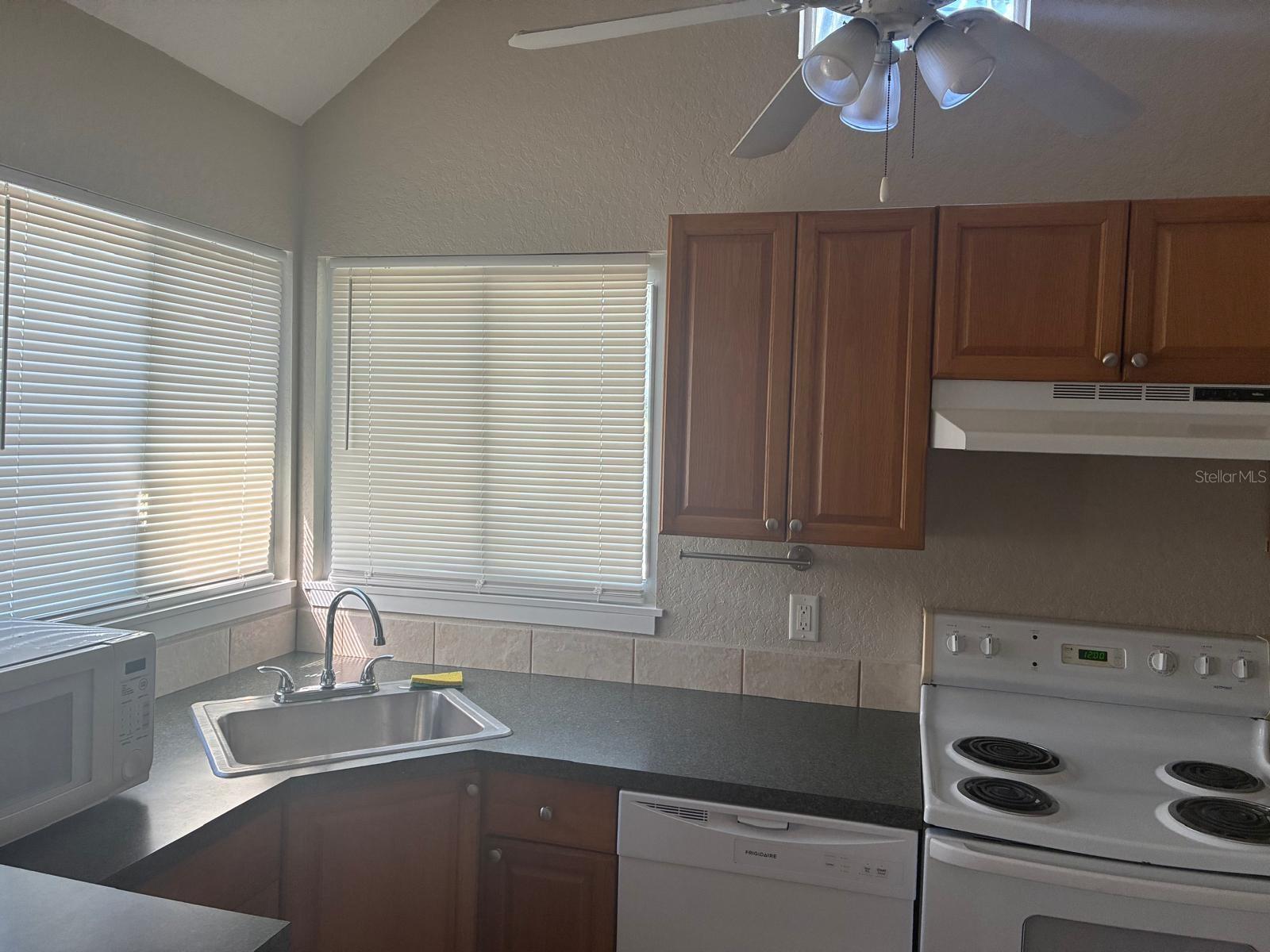 255 6TH AVENUE N, #5, St Petersburg, FL 33701