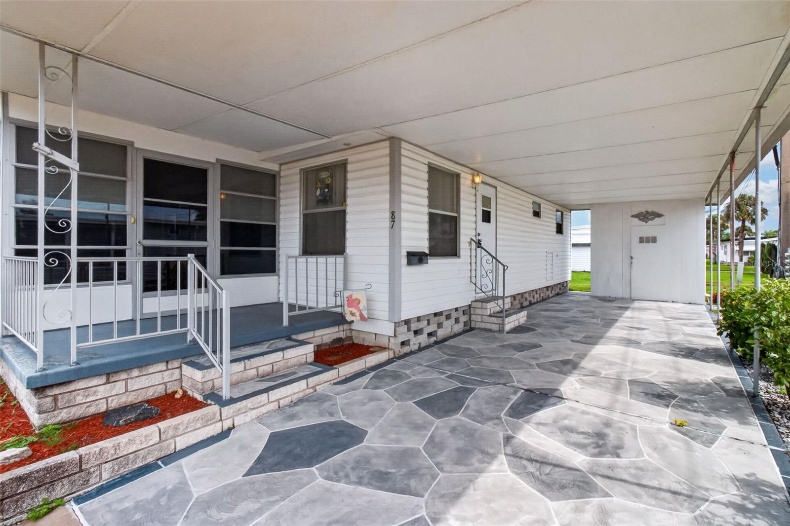 2000 E BAY DRIVE, #87, Largo, FL 33771