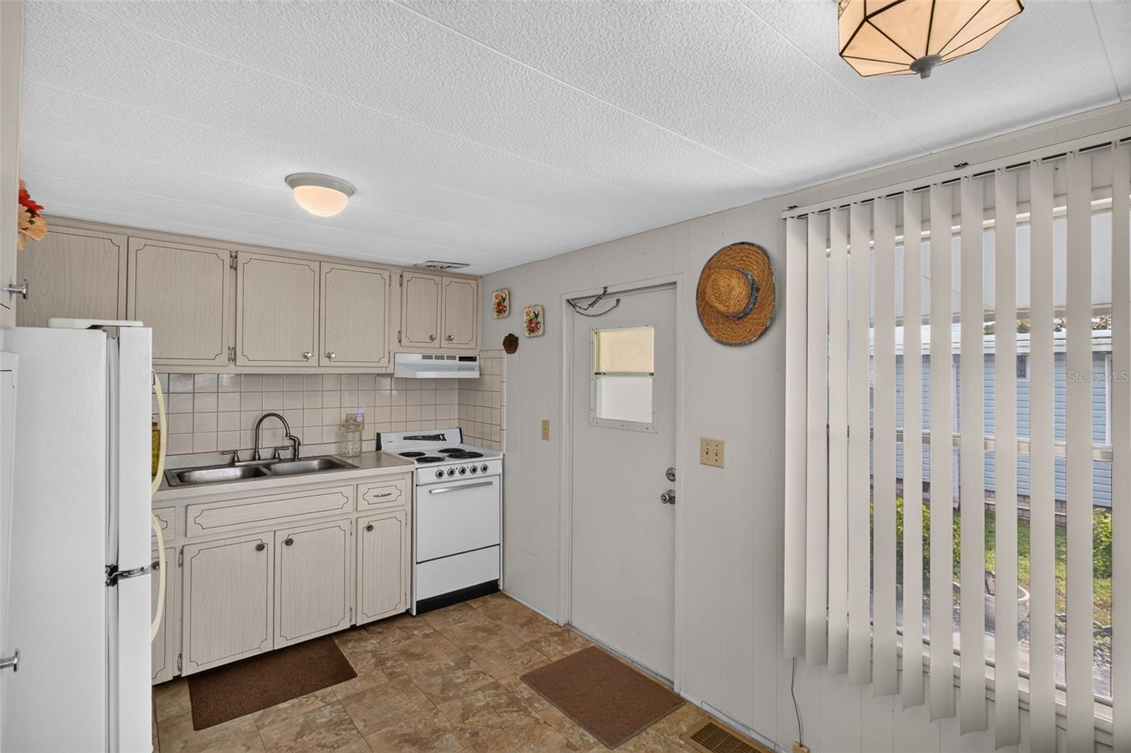 2000 E BAY DRIVE, #87, Largo, FL 33771