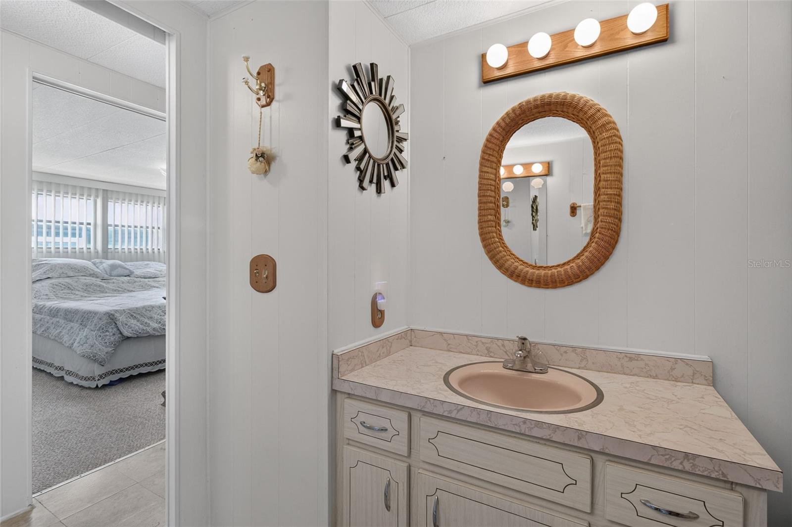 2000 E BAY DRIVE, #87, Largo, FL 33771