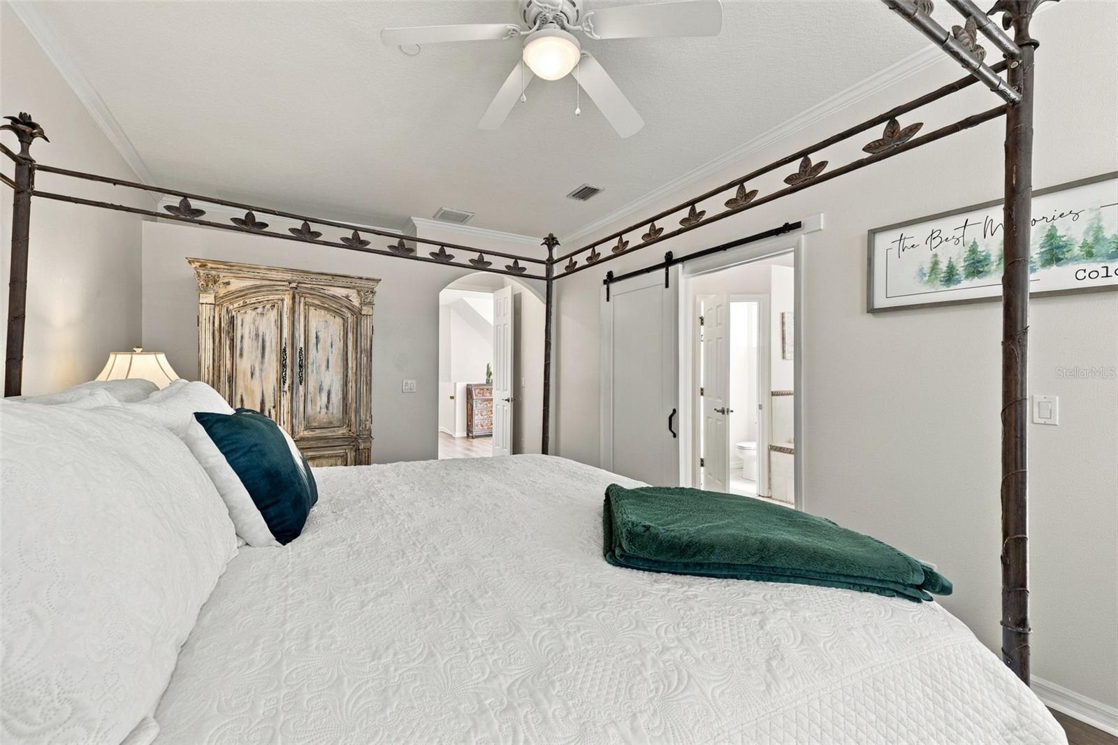 98 S HIGHLAND AVENUE, #1302, Tarpon Springs, FL 34689
