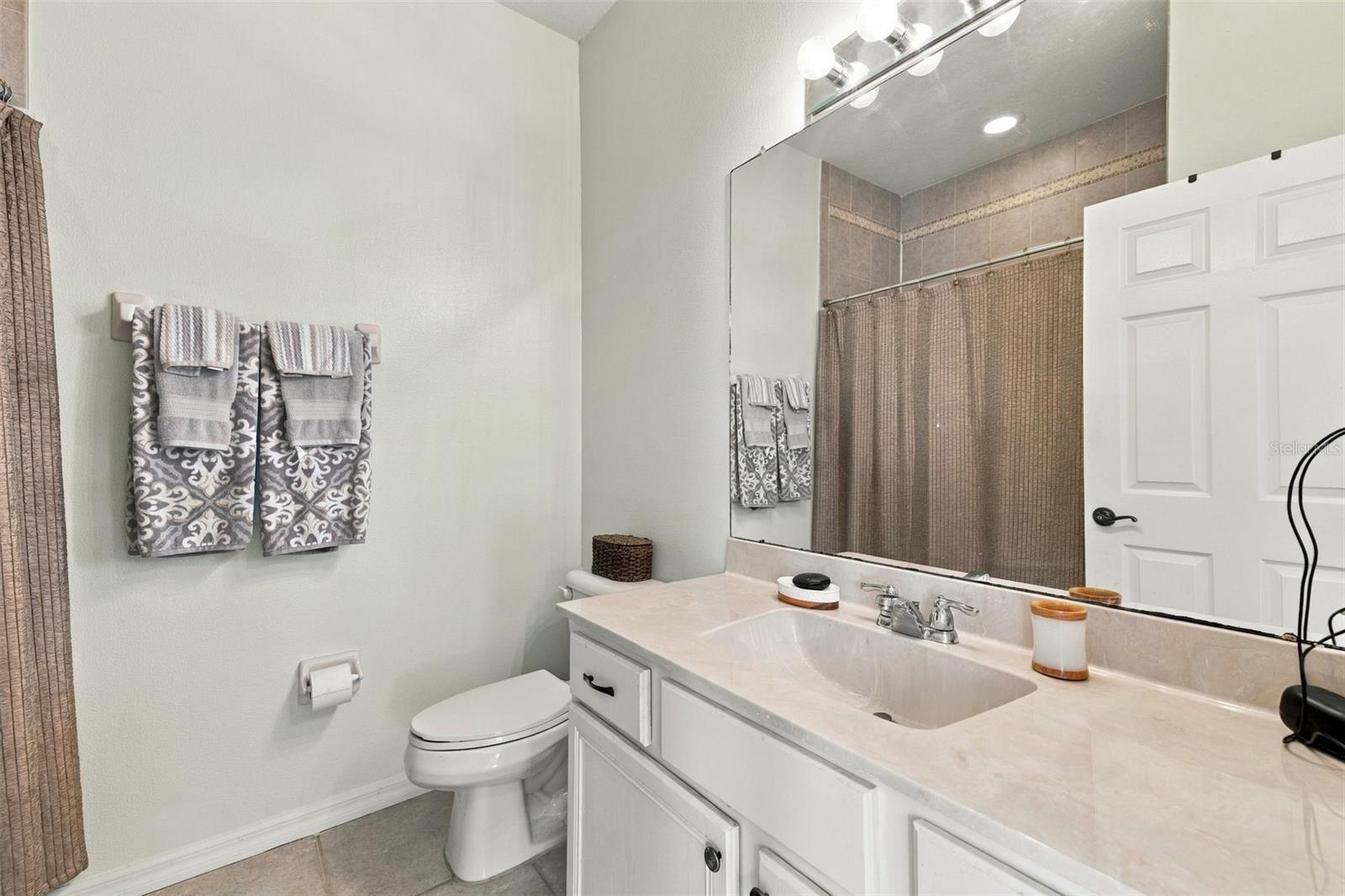 98 S HIGHLAND AVENUE, #1302, Tarpon Springs, FL 34689