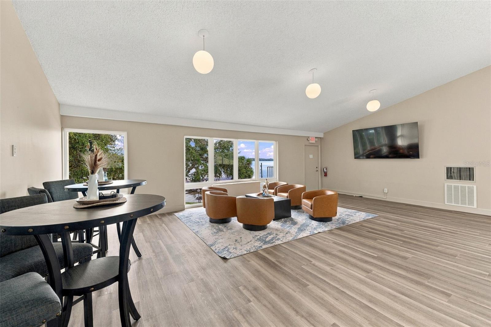 98 S HIGHLAND AVENUE, #1302, Tarpon Springs, FL 34689