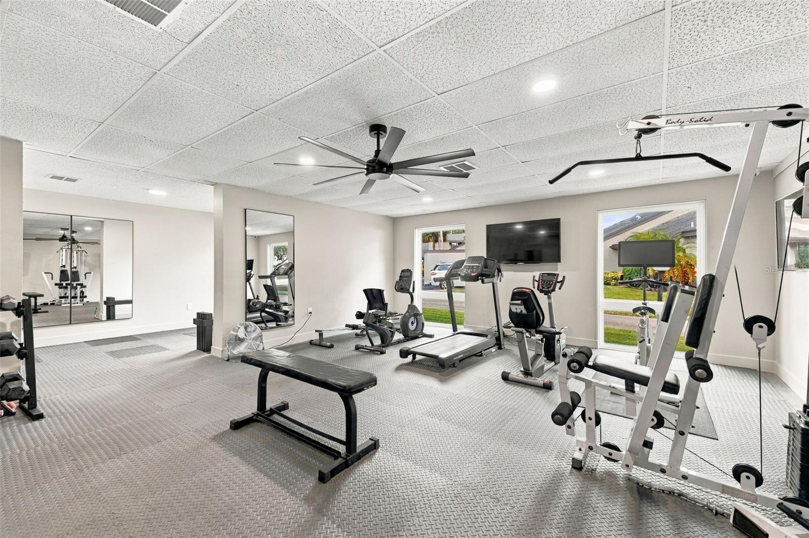 98 S HIGHLAND AVENUE, #1302, Tarpon Springs, FL 34689