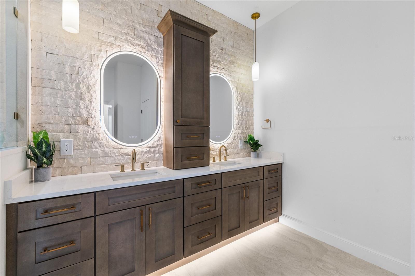 19015 FERN MEADOW LOOP, Lutz, FL 33558