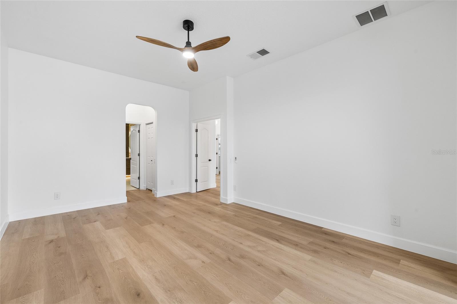 19015 FERN MEADOW LOOP, Lutz, FL 33558