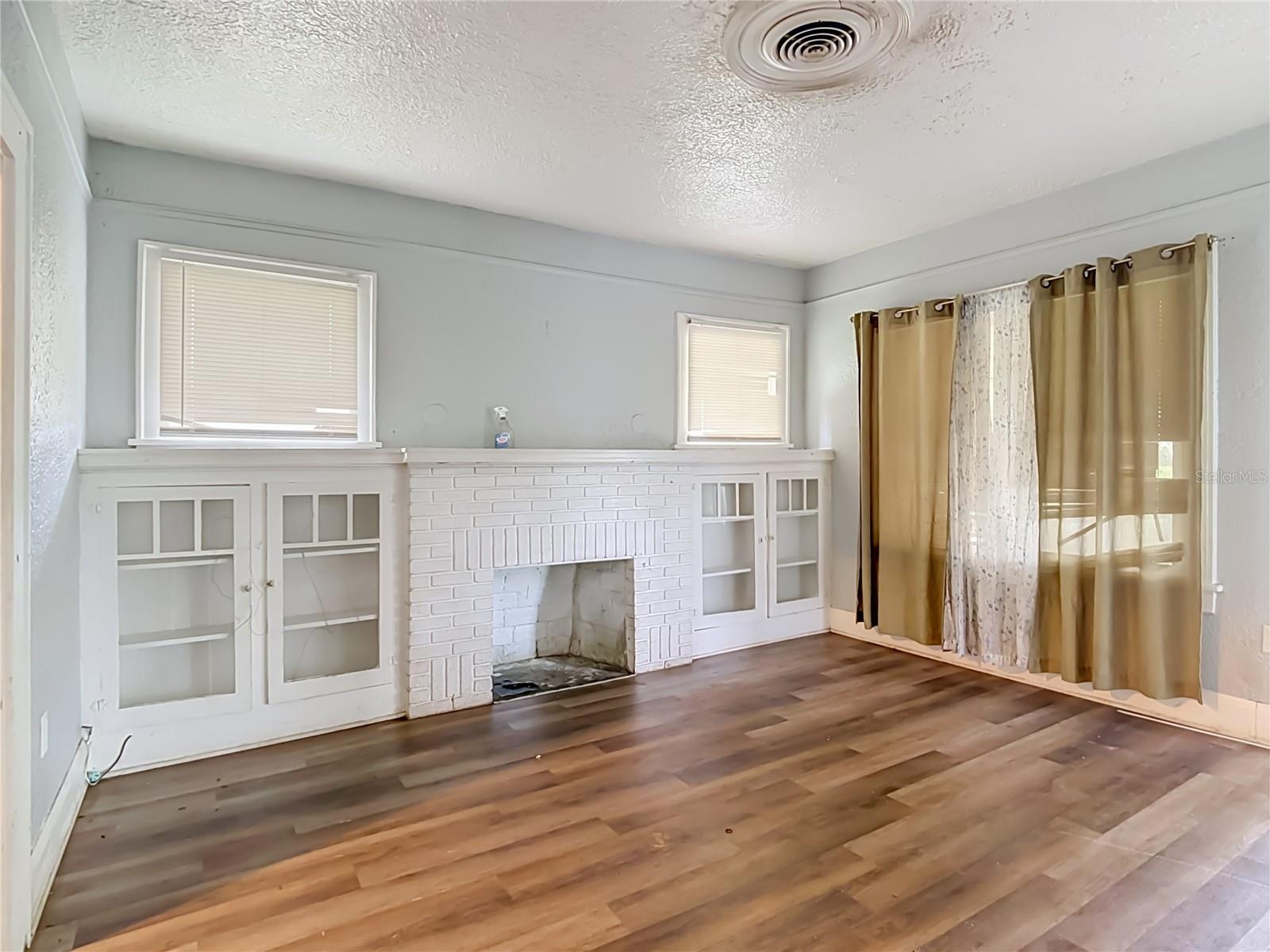 1148 GILMORE AVENUE, Lakeland, FL 33805 1148 GILMORE AVENUE, Lakeland, FL 33805
