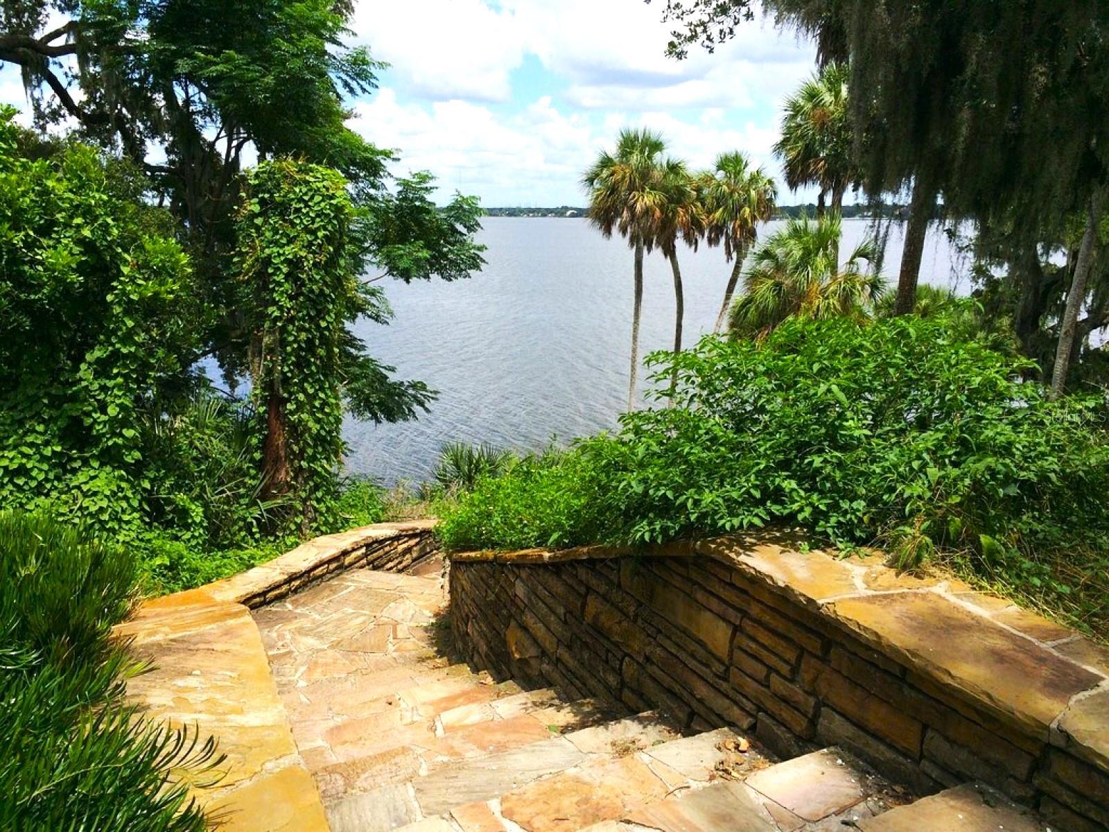 3055 OAK CREEK DRIVE N, Clearwater, FL 33761