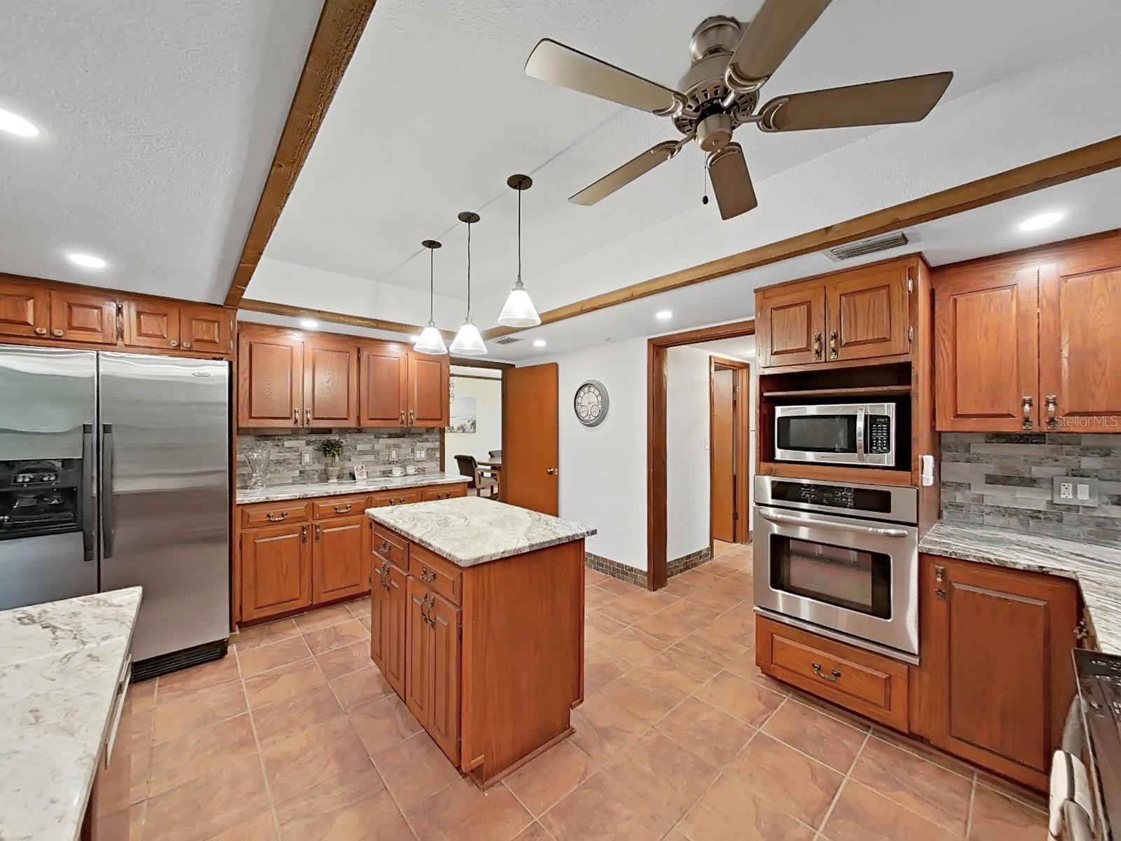 3055 OAK CREEK DRIVE N, Clearwater, FL 33761