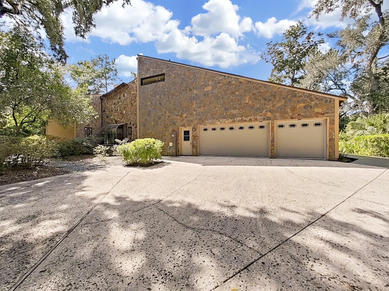 3055 OAK CREEK DRIVE N, Clearwater, FL 33761