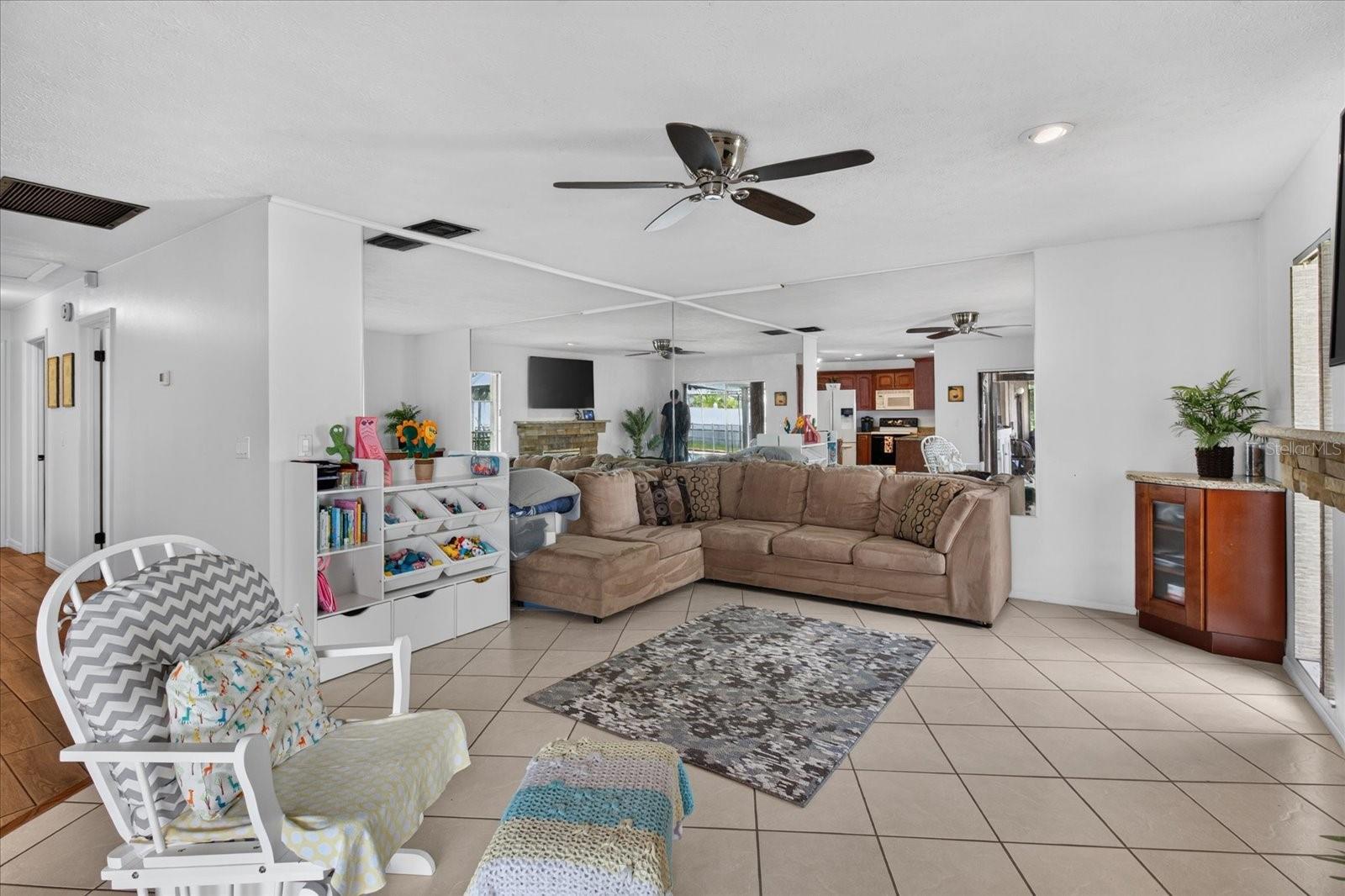 4206 GRAINARY AVENUE, Tampa, FL 33624