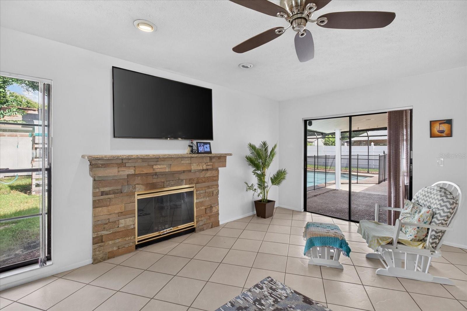 4206 GRAINARY AVENUE, Tampa, FL 33624