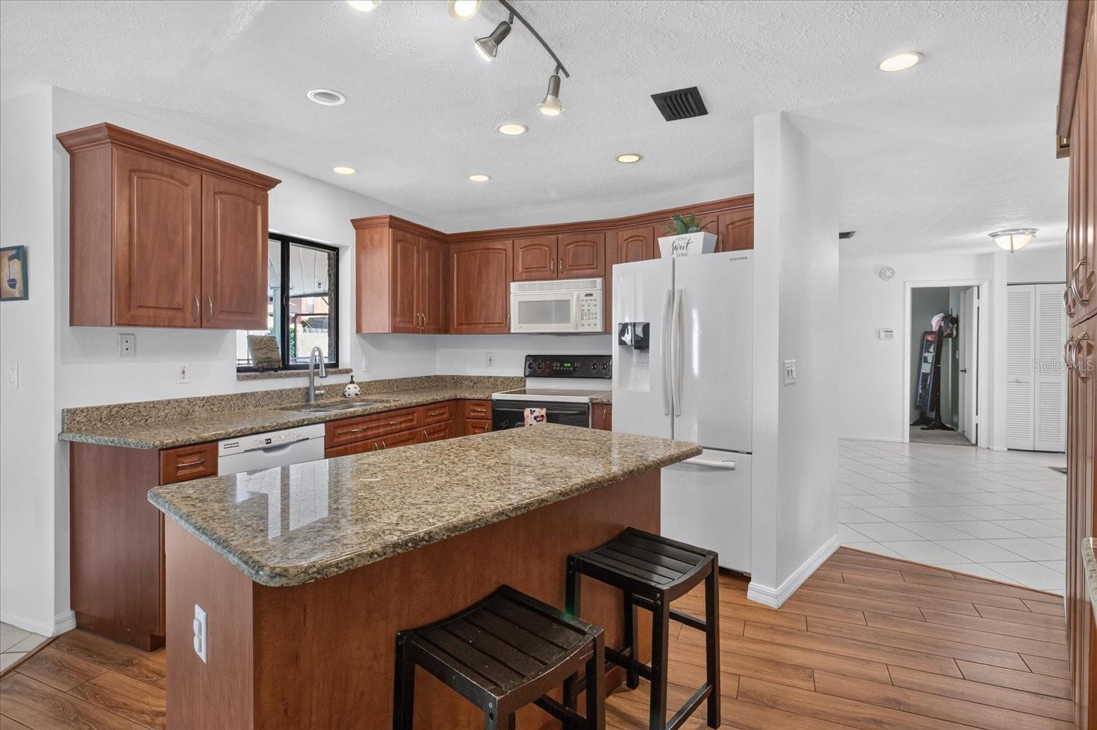 4206 GRAINARY AVENUE, Tampa, FL 33624