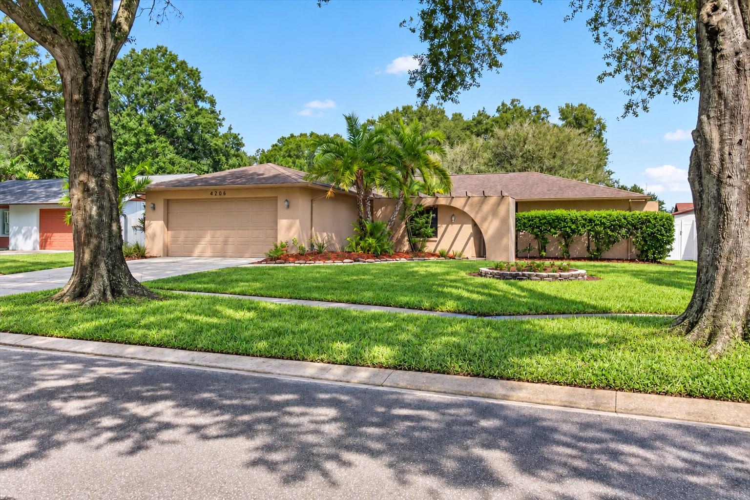 4206 GRAINARY AVENUE, Tampa, FL 33624 4206 GRAINARY AVENUE, Tampa, FL 33624