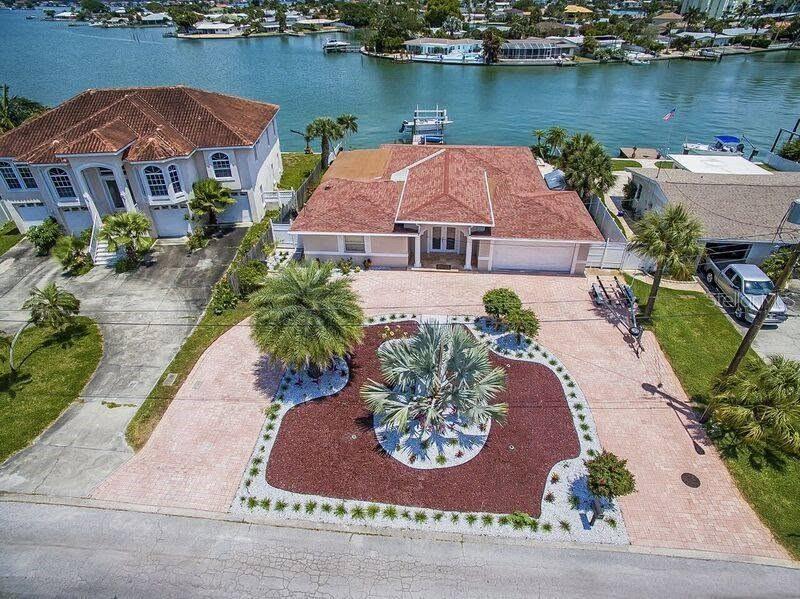 6825 BAY STREET, St Pete Beach, FL 33706