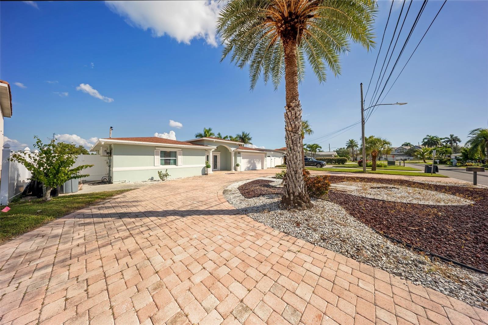 6825 BAY STREET, St Pete Beach, FL 33706