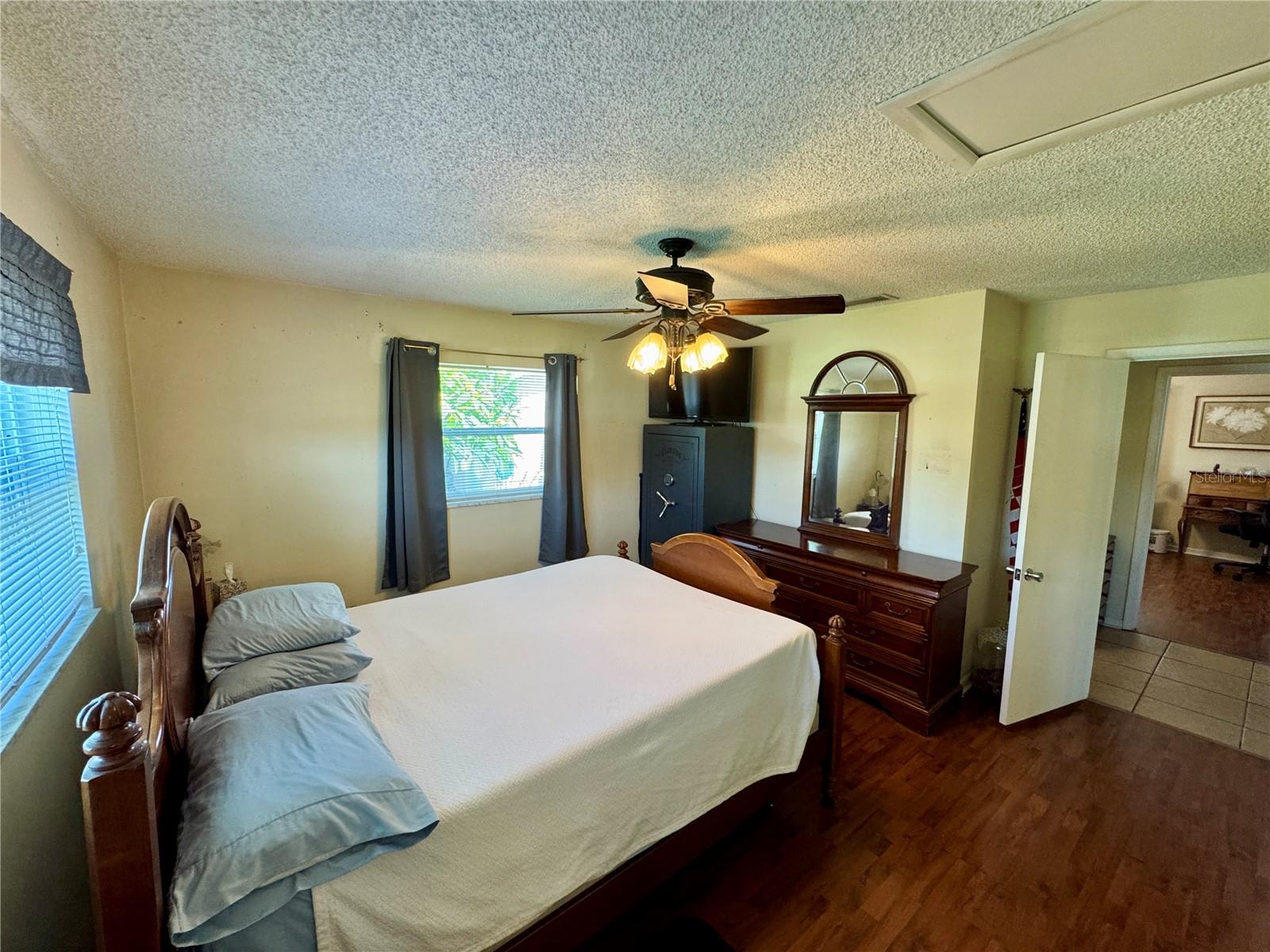 11424 80TH AVENUE, Seminole, FL 33772