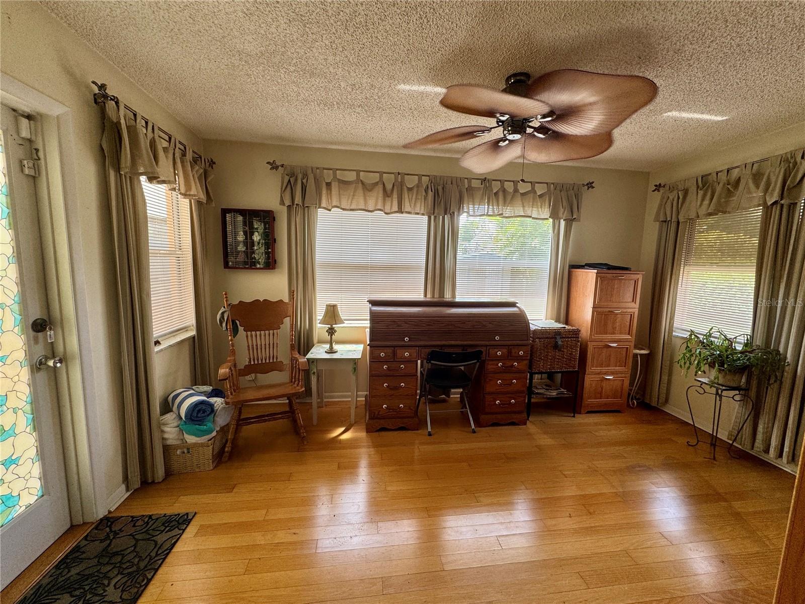 11424 80TH AVENUE, Seminole, FL 33772