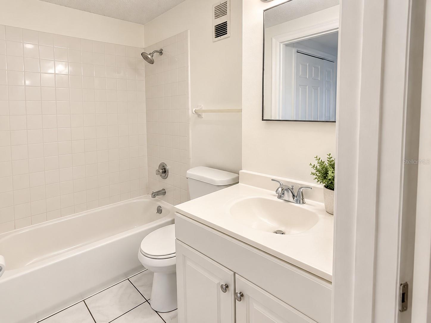 7601 ABBEY LN, #Unit C, Tampa, FL 33617