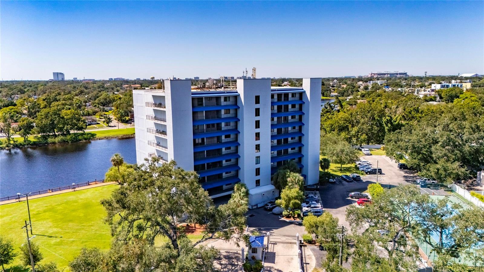 2780 N RIVERSIDE DRIVE, #601, Tampa, FL 33602