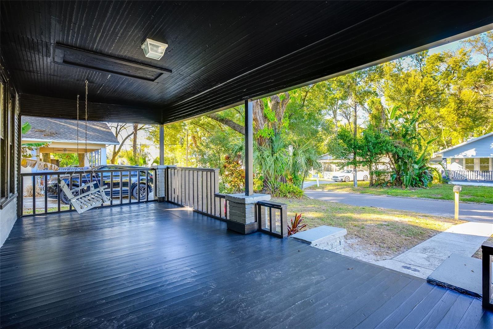 211 E CLUSTER AVENUE, Tampa, FL 33604 211 E CLUSTER AVENUE, Tampa, FL 33604