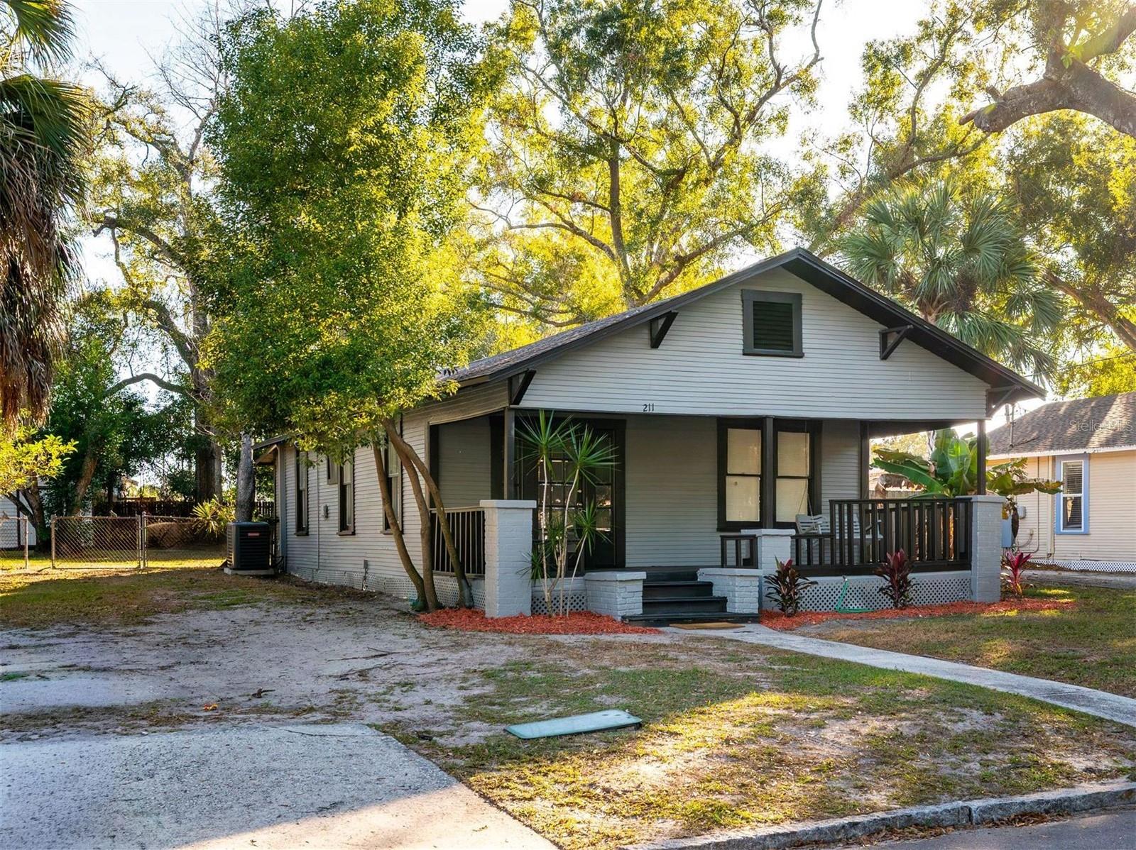 211 E CLUSTER AVENUE, Tampa, FL 33604 211 E CLUSTER AVENUE, Tampa, FL 33604