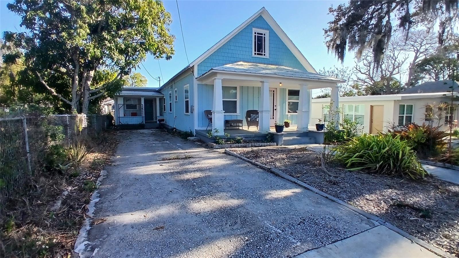542 DIVISION STREET, Tarpon Springs, FL 34689