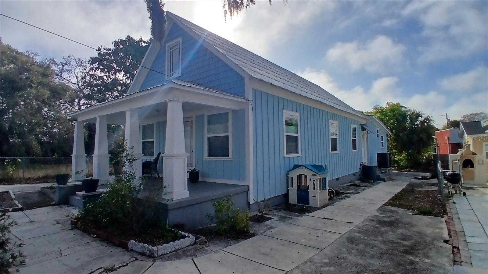 542 DIVISION STREET, Tarpon Springs, FL 34689
