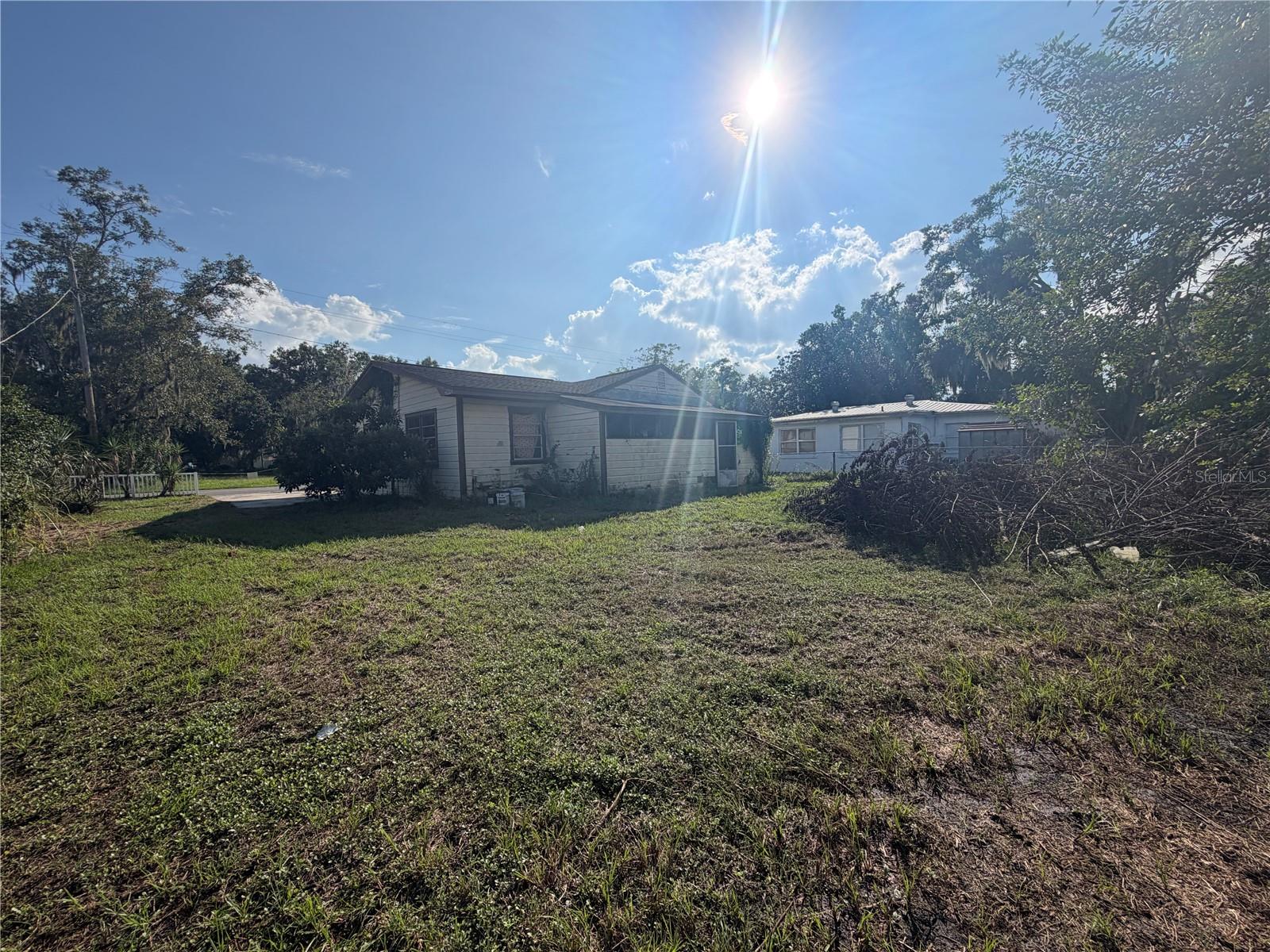 1104 E WARREN STREET, Plant City, FL 33563 1104 E WARREN STREET, Plant City, FL 33563