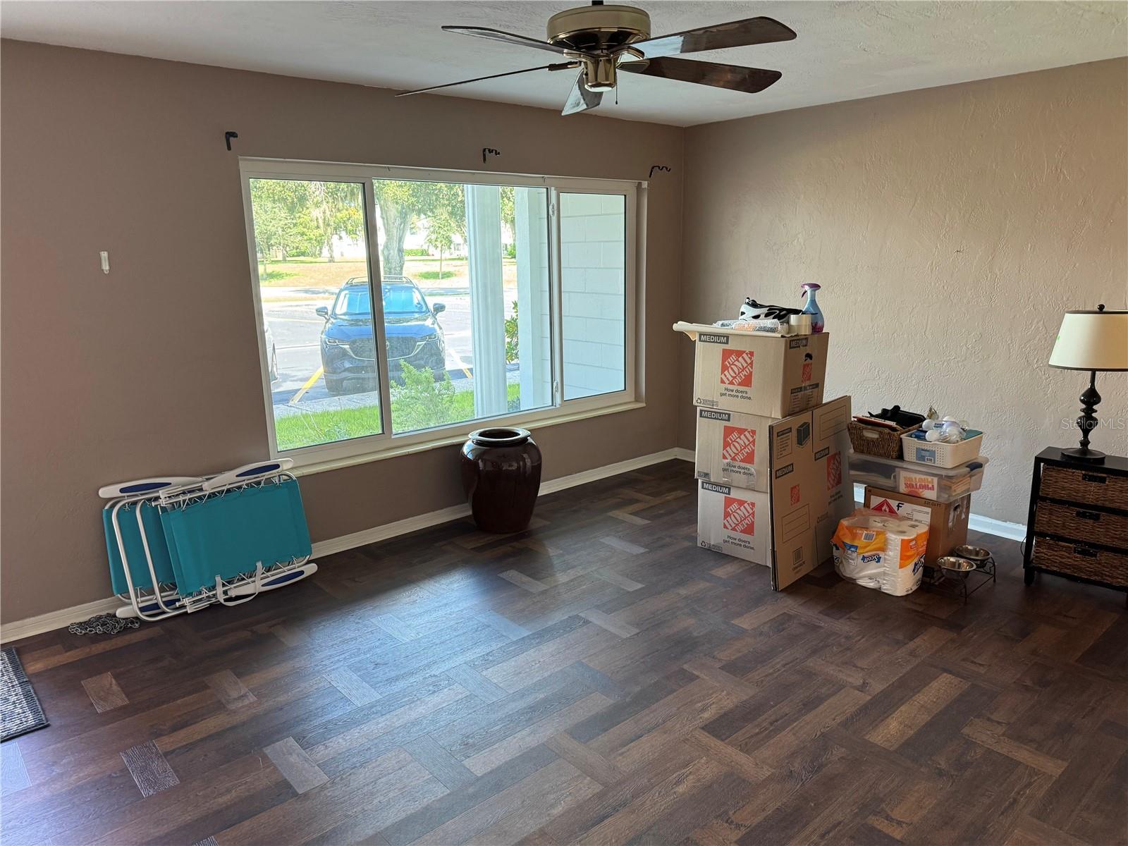 2020 WORLD PARKWAY BOULEVARD, #8, Clearwater, FL 33763