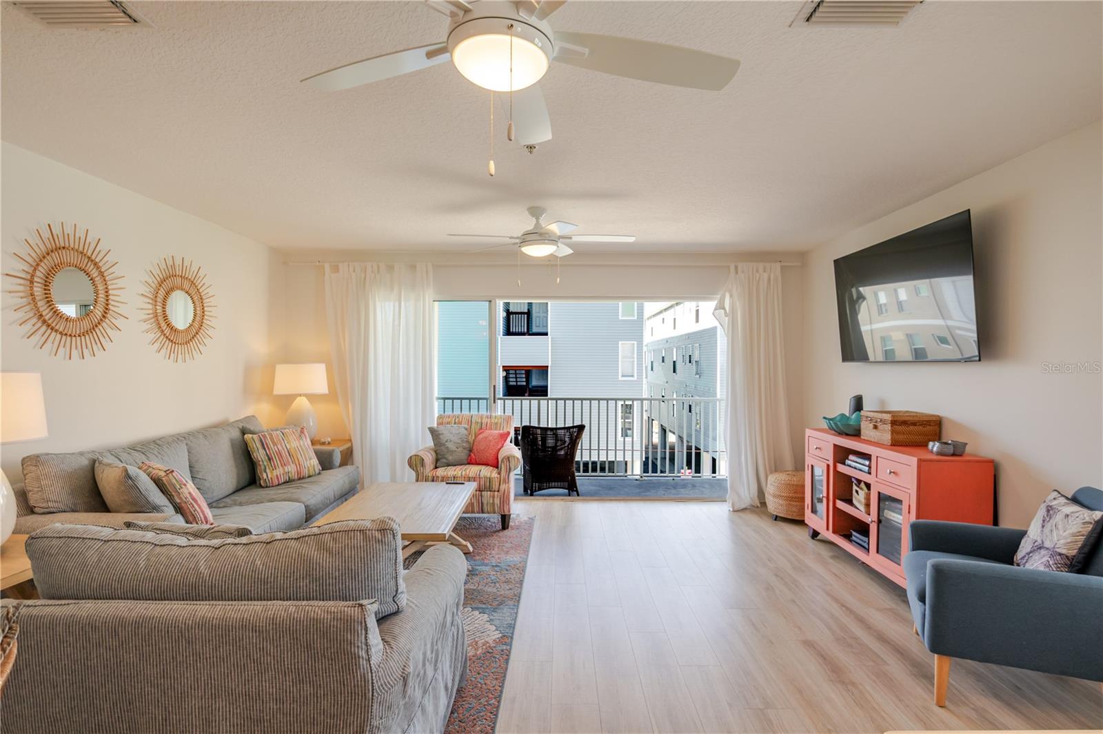 1904 GULF BOULEVARD, #D, Indian Rocks Beach, FL 33785 1904 GULF BOULEVARD, #D, Indian Rocks Beach, FL 33785