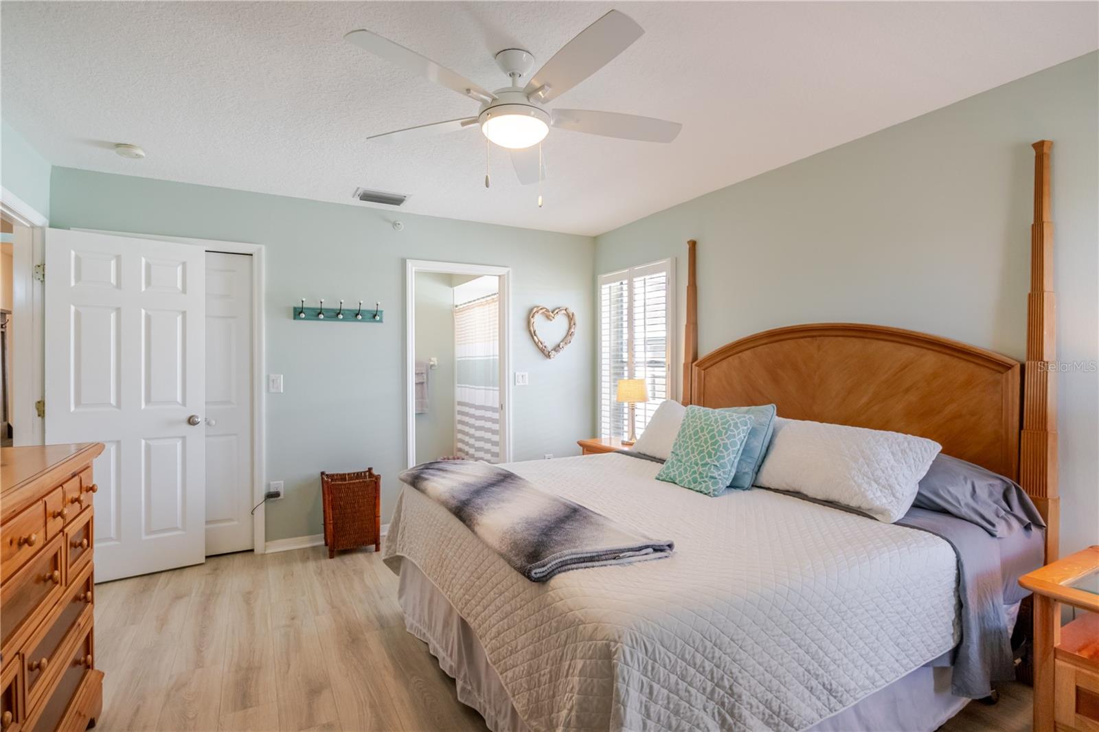 1904 GULF BOULEVARD, #D, Indian Rocks Beach, FL 33785