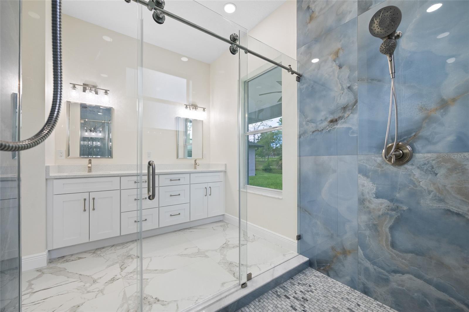 8207 CHRISTOPHER LANE, Weeki Wachee, FL 34613