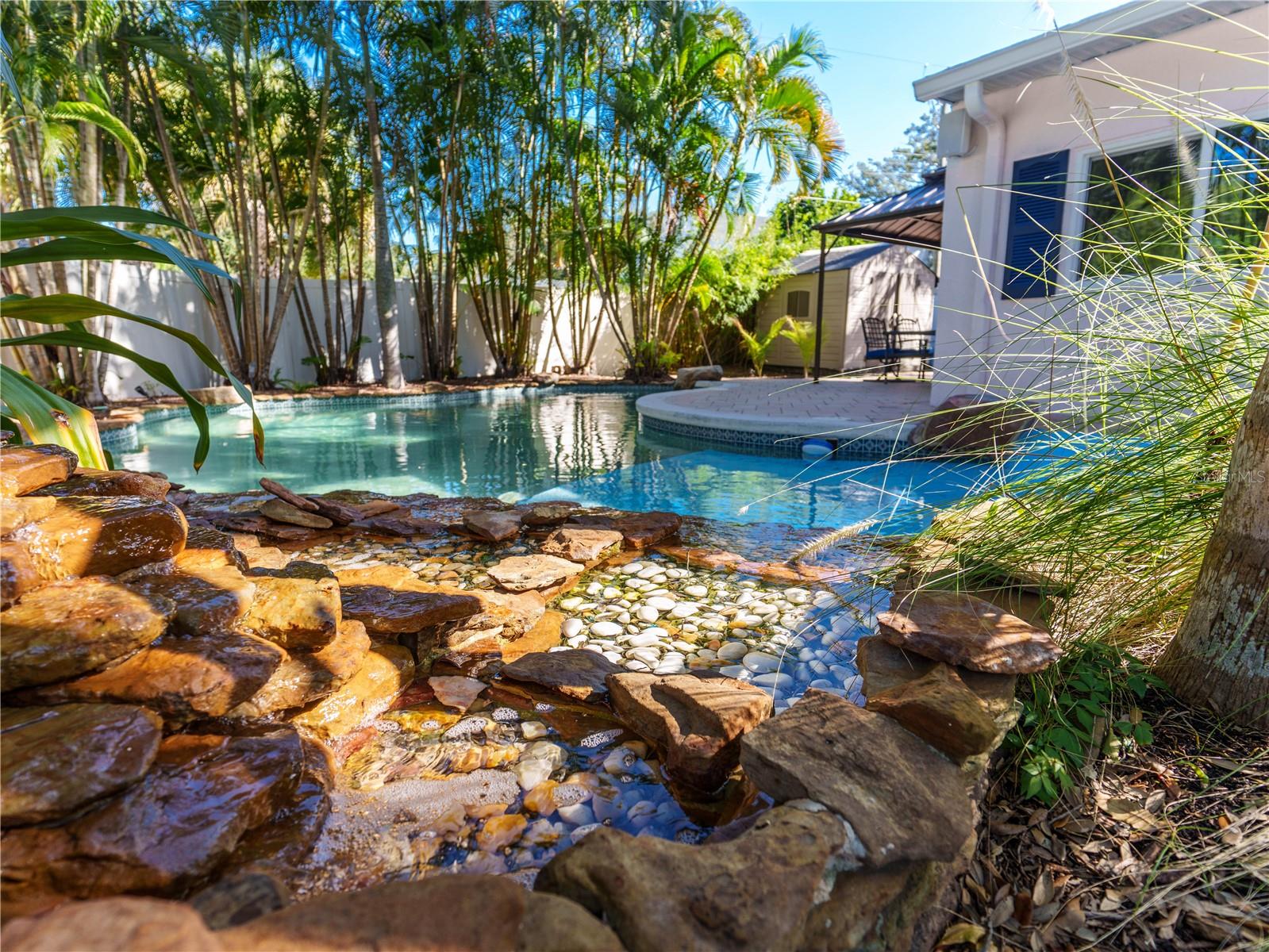 2633 W SUNSET DRIVE, Tampa, FL 33629