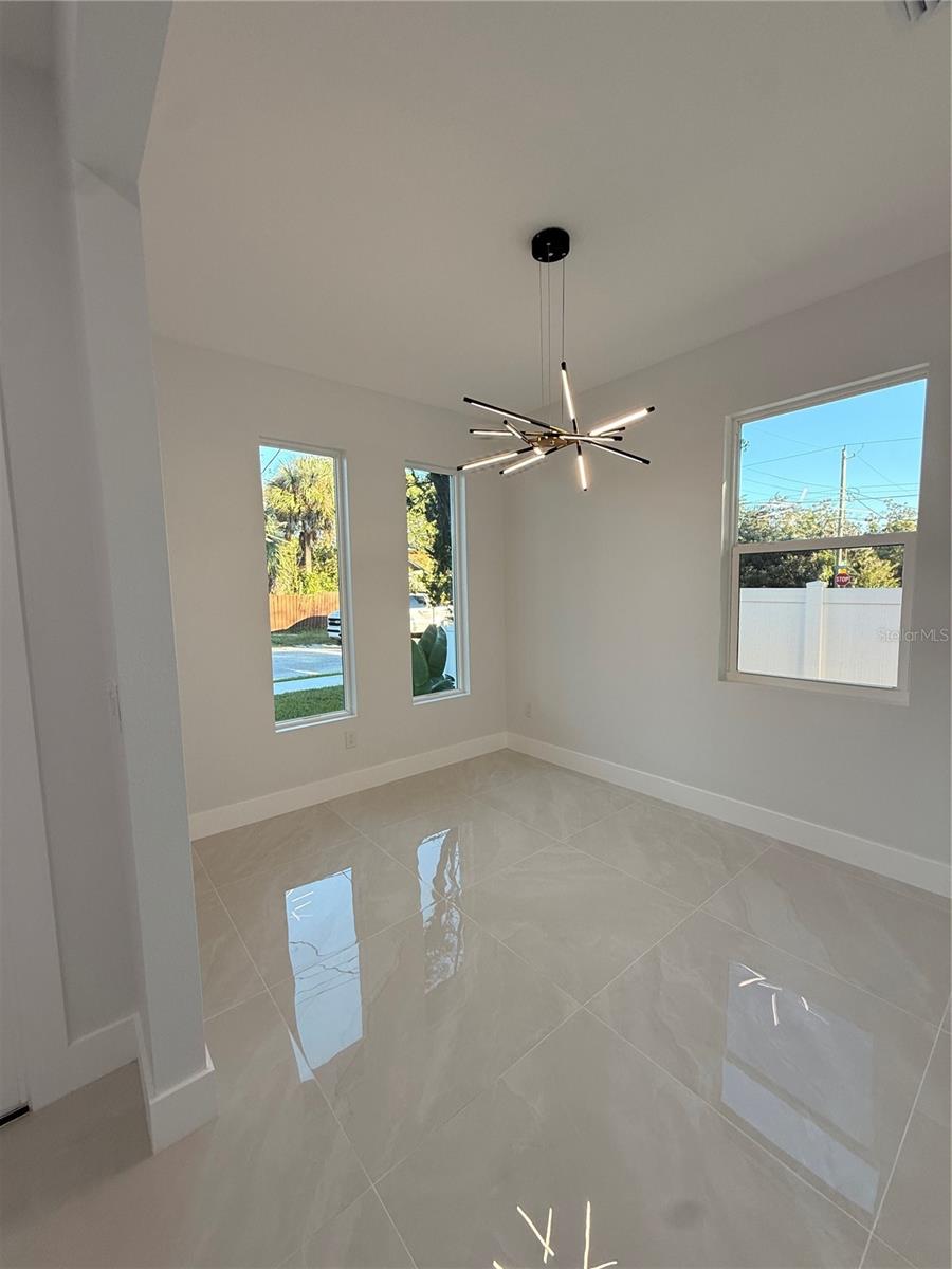 8606 N ALASKA STREET, Tampa, FL 33604