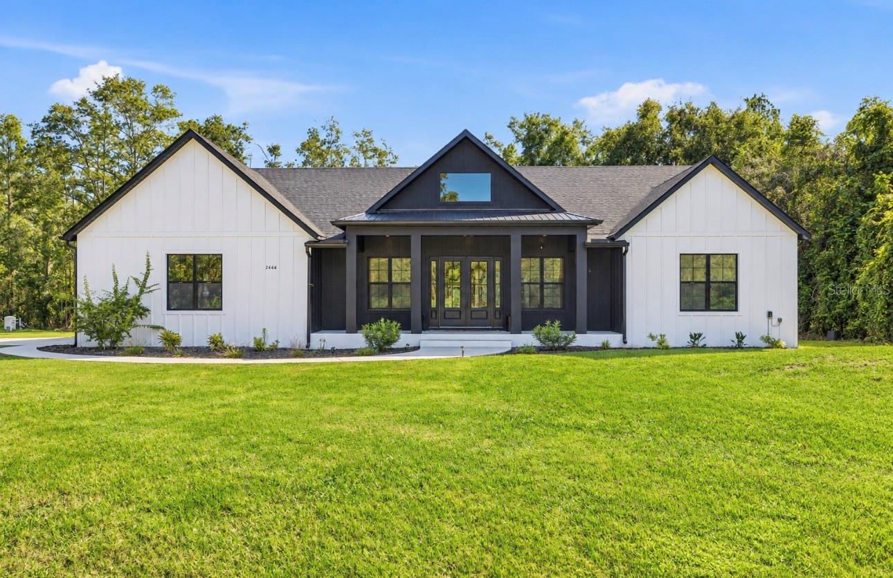 Gorgeous 2025 Modern Farmhouse Build with Board and Batten/Stucco Exterior Gorgeous 2025 Modern Farmhouse Build with Board and Batten/Stucco Exterior