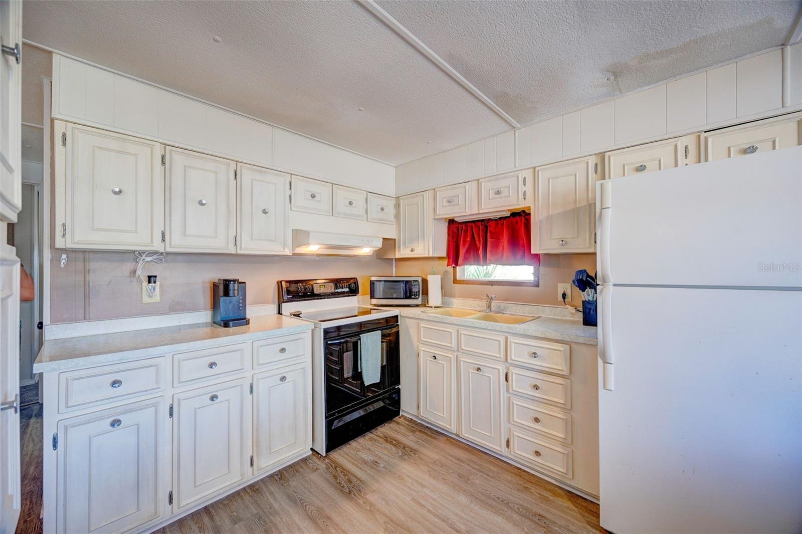 7387 WESTERN CIRCLE DRIVE, Brooksville, FL 34613
