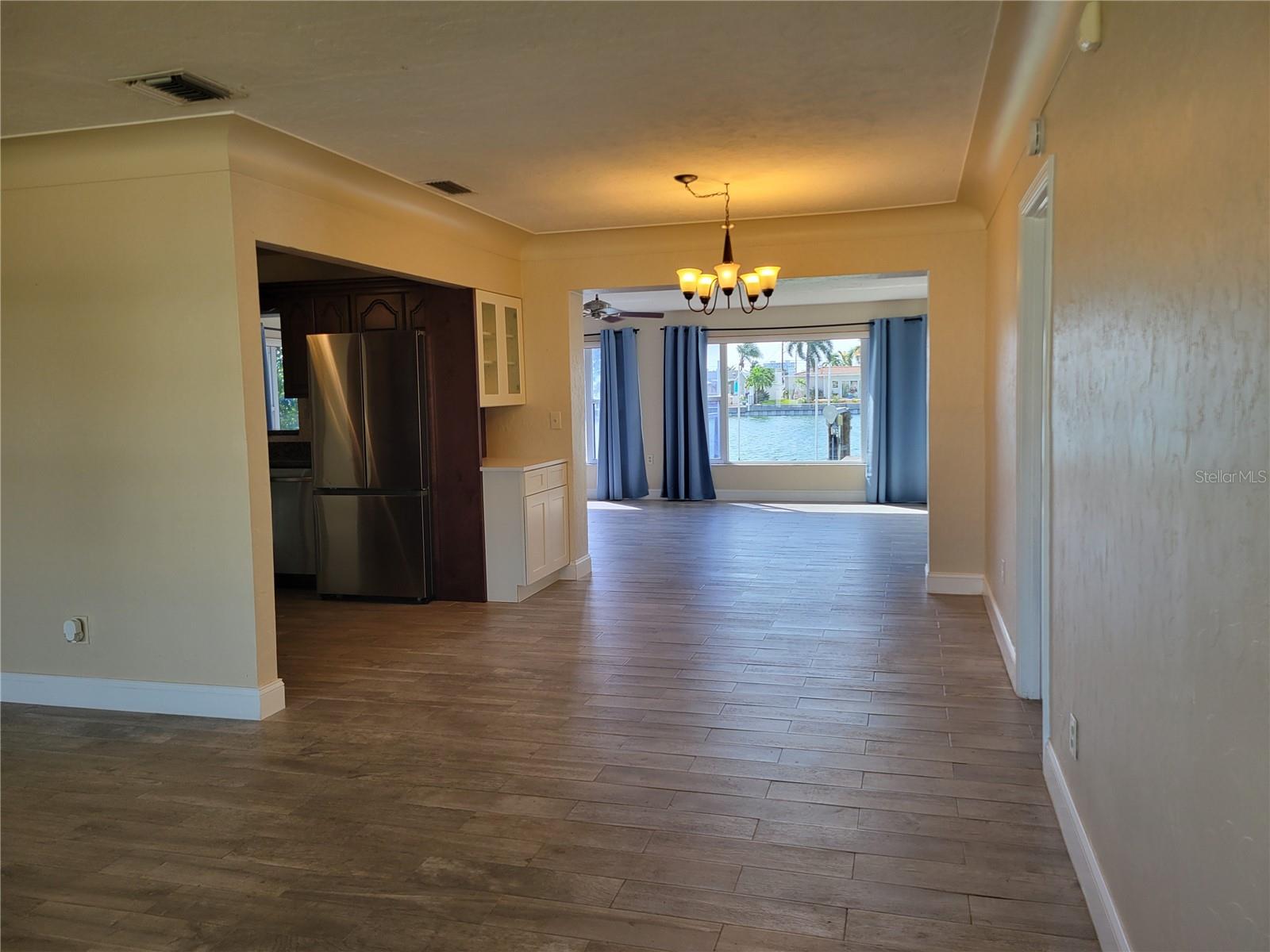 7880 2ND AVENUE S, St Petersburg, FL 33707